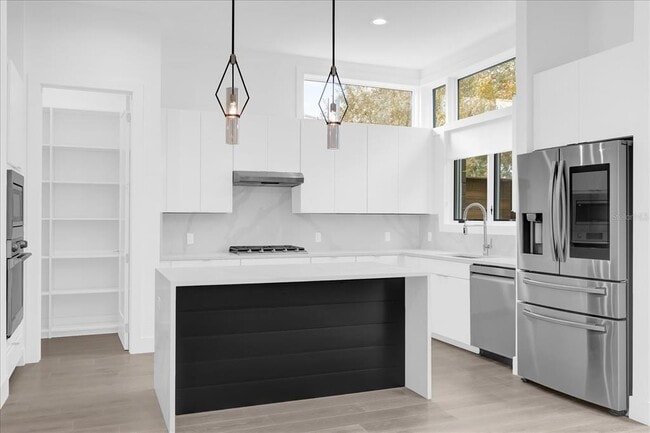 Building Photo - 1776 Mondrian Cir