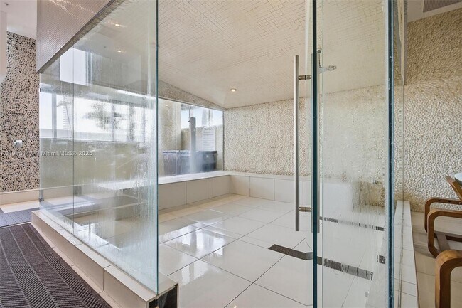 Building Photo - 92 SW 3rd St