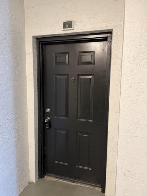 Building Photo - 5016 Lantana Rd