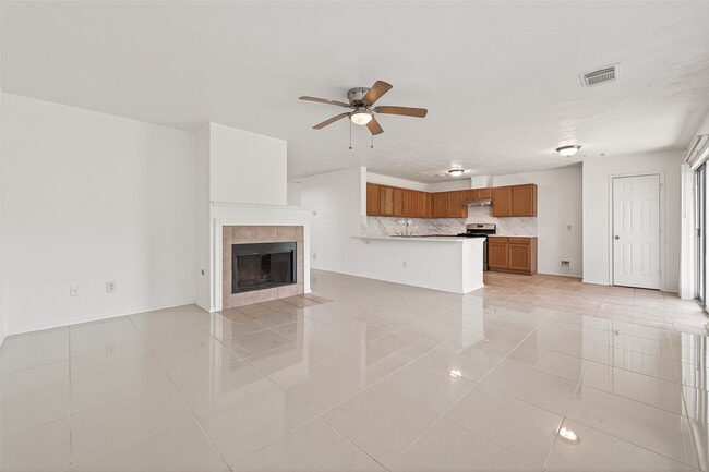 Building Photo - 3807 Brook Garden Ln