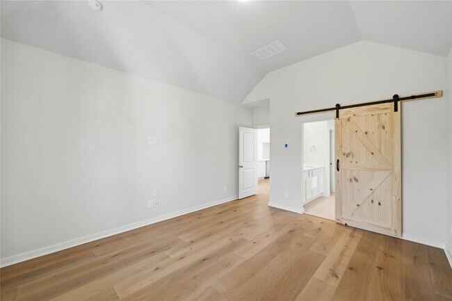 Building Photo - 29821 Ellwood Ln