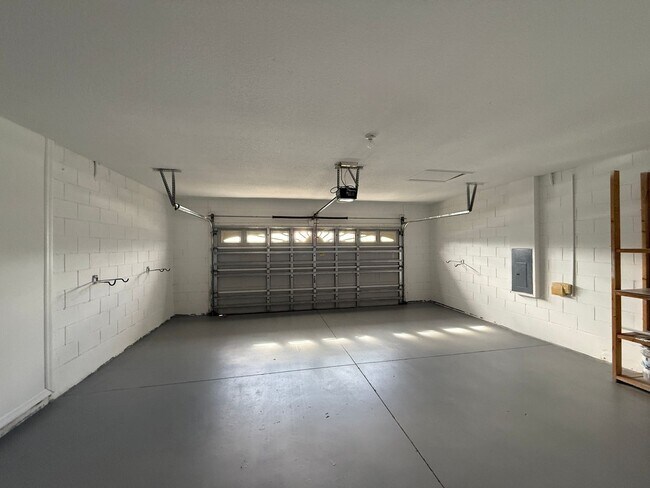 Building Photo - GORGEOUS, Large Completely Renovated Two-Story 4/2.5 PLUS LOFT in POINCIANA VILLAGES!