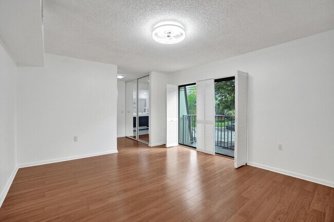 Building Photo - 9111 SW 20th St