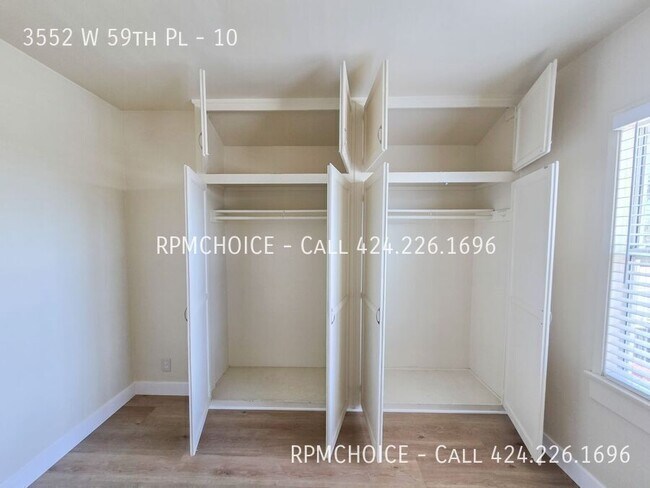 Building Photo - 3552 W 59th Pl