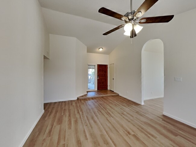 Building Photo - 421 E Encinas Ave