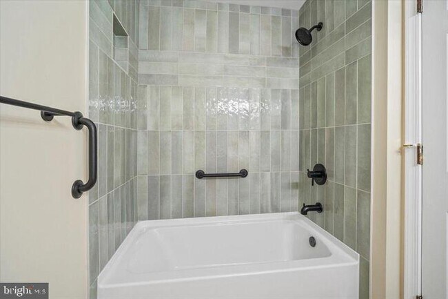 Building Photo - 10264 Redtail Ct