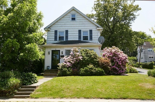 Building Photo - 14 Redbrook Rd