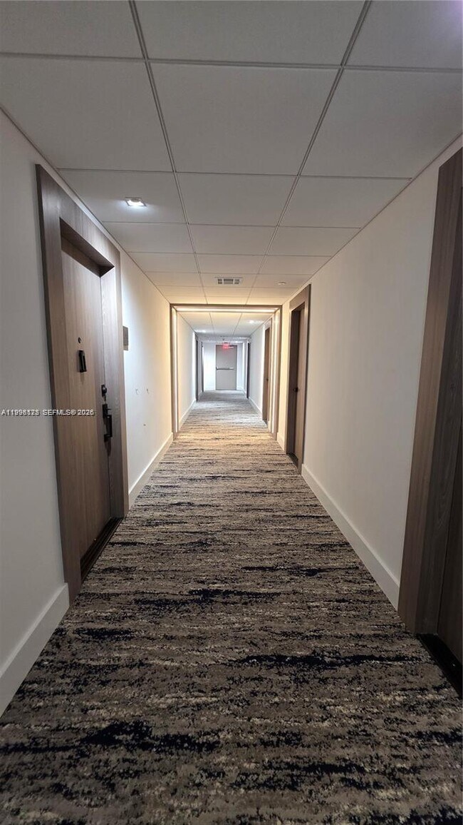 Building Photo - 5825 Collins Ave