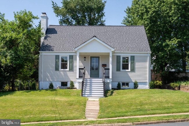Primary Photo - 2108 S Dinwiddie St