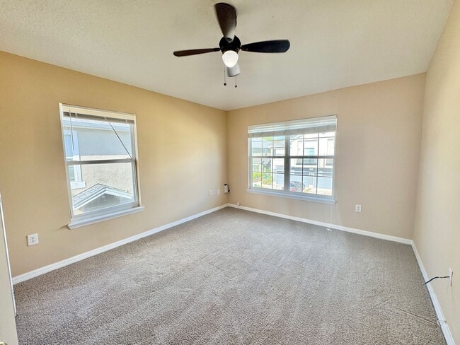 Building Photo - 6464 S Goldenrod Rd