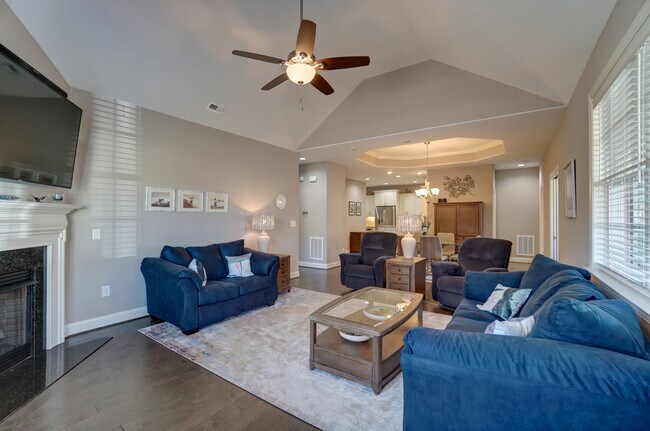 Building Photo - 2335 Sylvia Court