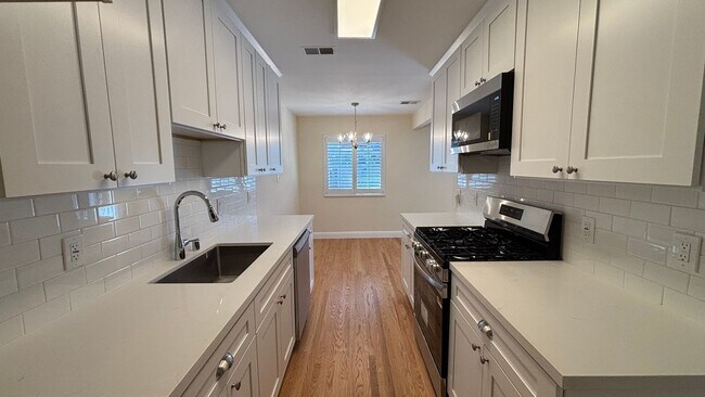 Building Photo - 8096 Juniper Ave