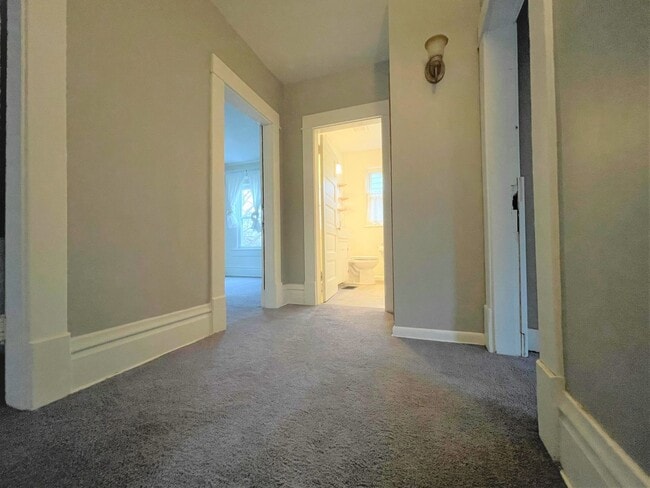 Building Photo - 381 Alden Ave