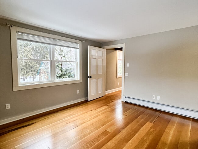 Building Photo - 133 Boston Post Rd