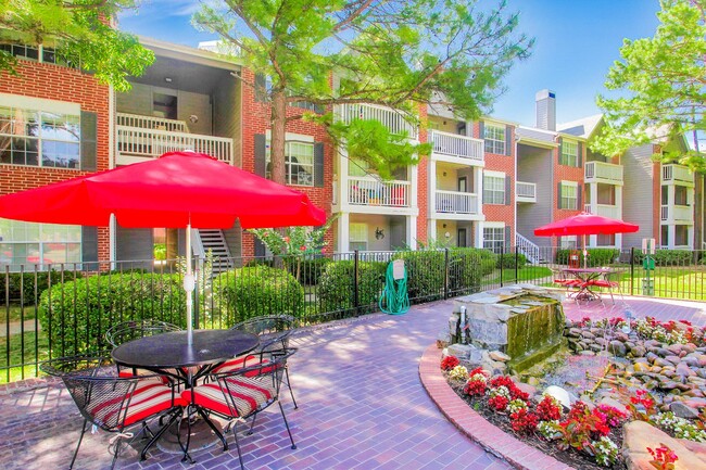 Primary Photo - Greenbriar Apartments