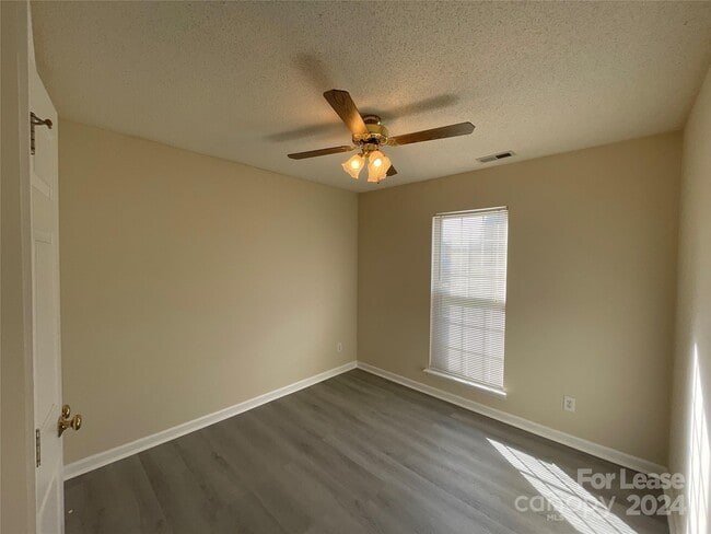 Building Photo - 7802 Buddy Holly Rd
