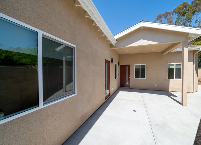 Building Photo - 25173 Vista Fusco