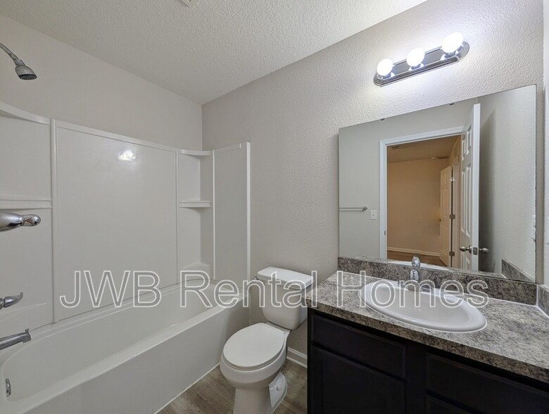 Building Photo - 7796 Playschool Ln