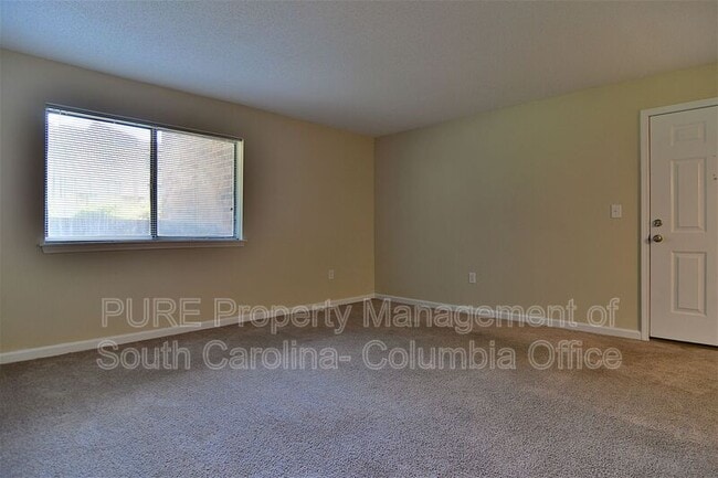 Building Photo - 515 Menlo Dr