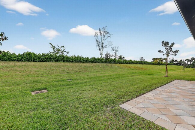 Building Photo - 12447 SW Blue Mangrove Pkwy