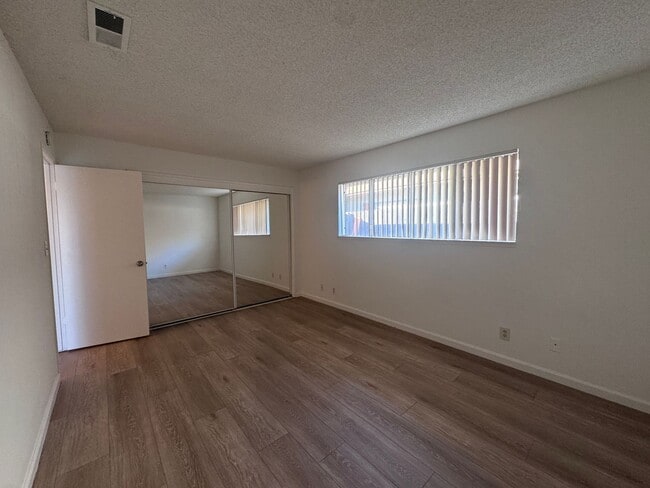 Building Photo - 7031-7033 Peachtree Ave