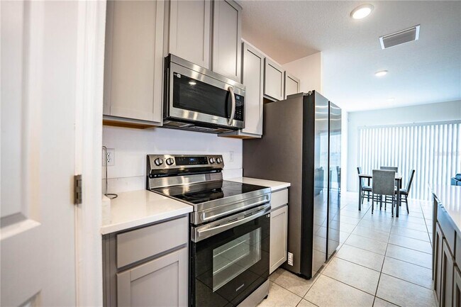 Building Photo - 3883 Academia Ave