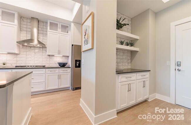 Building Photo - 13230 Ballantyne Corporate Pl