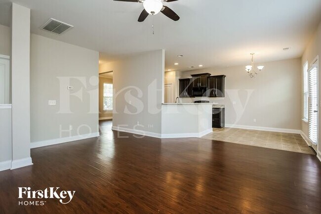 Building Photo - 2902 Penobscot Dr