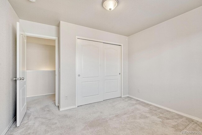 Building Photo - 6442 Silverwind Cir
