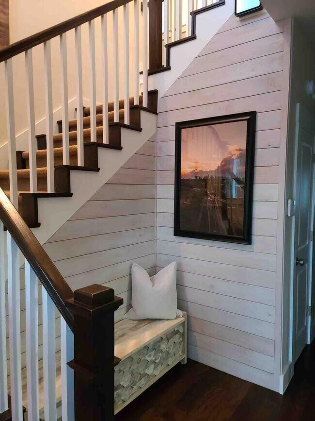 Building Photo - 1905 Frazier Ave