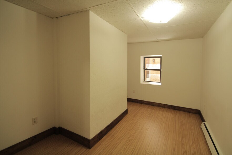 Building Photo - 313 S Trenton Ave