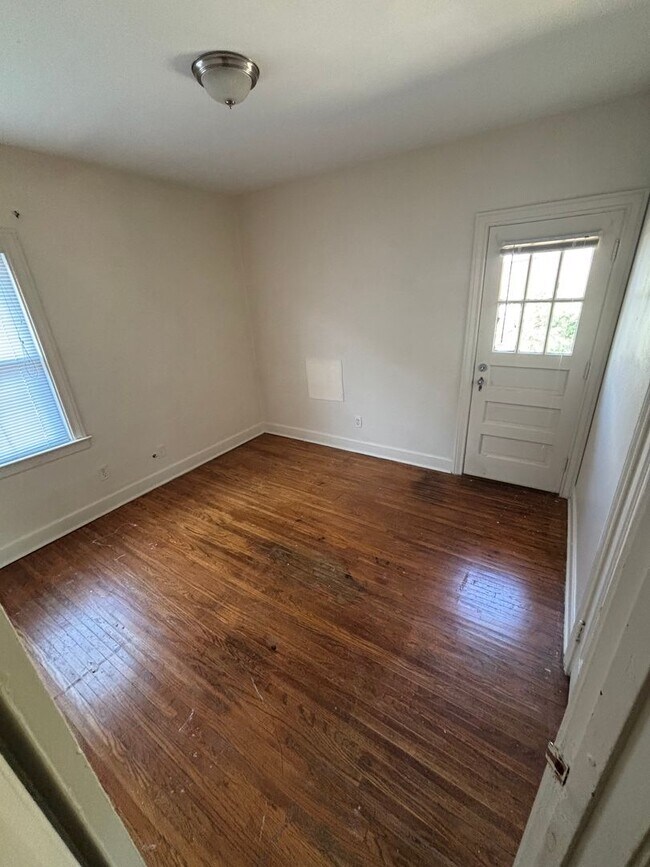Building Photo - 2634 Calverton Rd