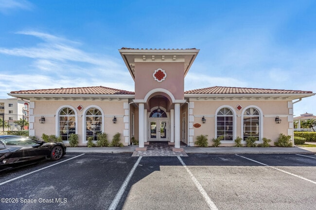 Building Photo - 121 Lancha Cir