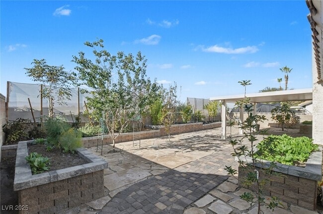 Building Photo - 7951 Aspendale Dr