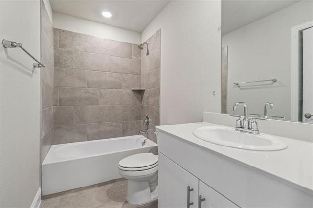 Building Photo - 2114 Dunbar Dr