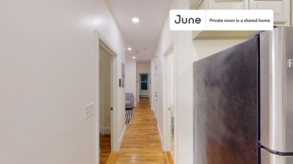 Building Photo - Room in Shared 3 bed/1 bath home