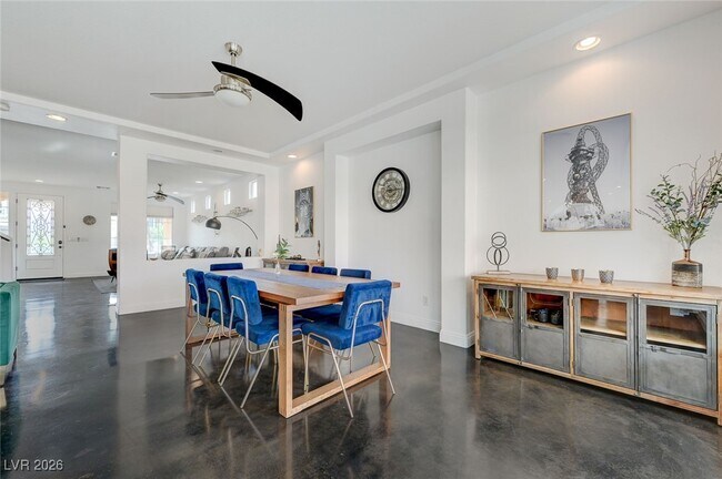 Building Photo - 5556 Dancing Fox Ct