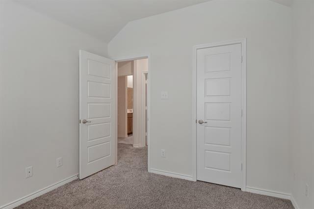 Building Photo - 1517 Bennington Ln