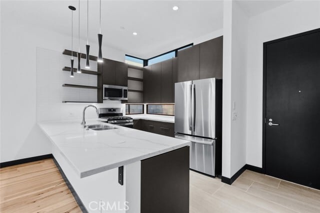 Building Photo - 922 W Clark Ave