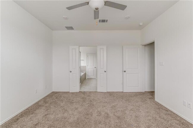 Building Photo - 712 Affazia Ln