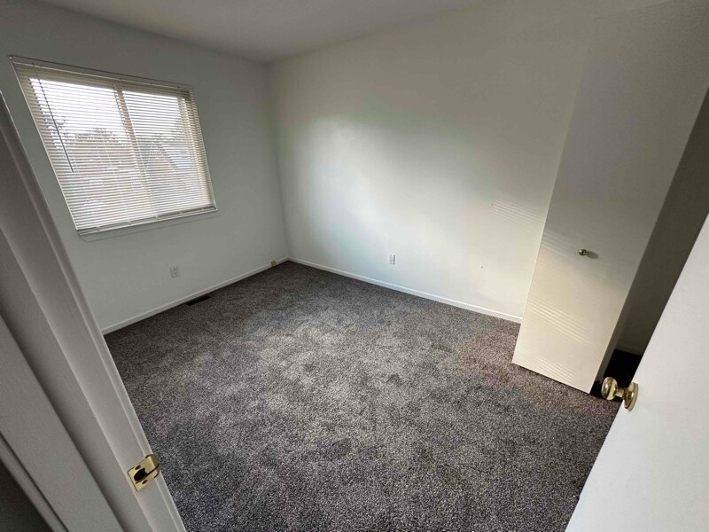 Building Photo - 31621 Couchez St