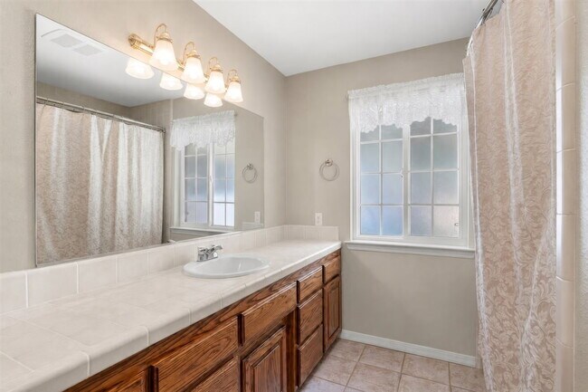 Building Photo - Private Gated Mini-Ranch • 7+ Acres • Luxury Country Living • Indoor Pool • Horses Welcome