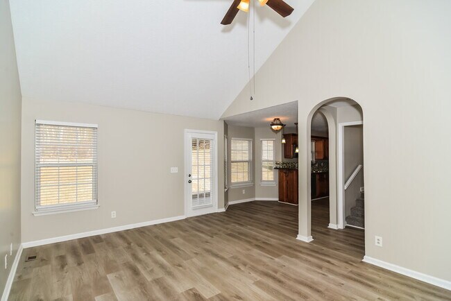 Building Photo - 125 Cartwright Pkwy