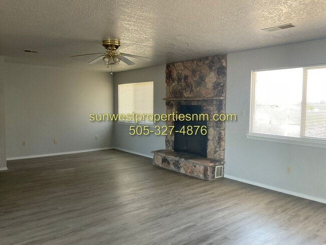 Building Photo - 3 Bedroom, 2 Bath Home in the Country