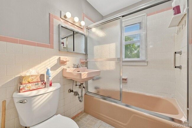 Building Photo - 11 Edward Ave