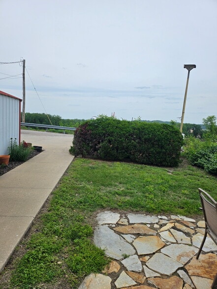 Off street parking - 700 Cliff St