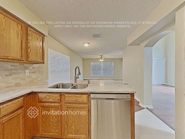 Building Photo - 13120 Fennway Ridge Dr