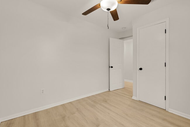 Building Photo - 6214 Kolb St