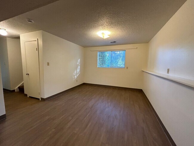 Building Photo - Beautiful Split-Level 6BR Home with Attached Garage and Fenced Yard +$300 Off First Month!