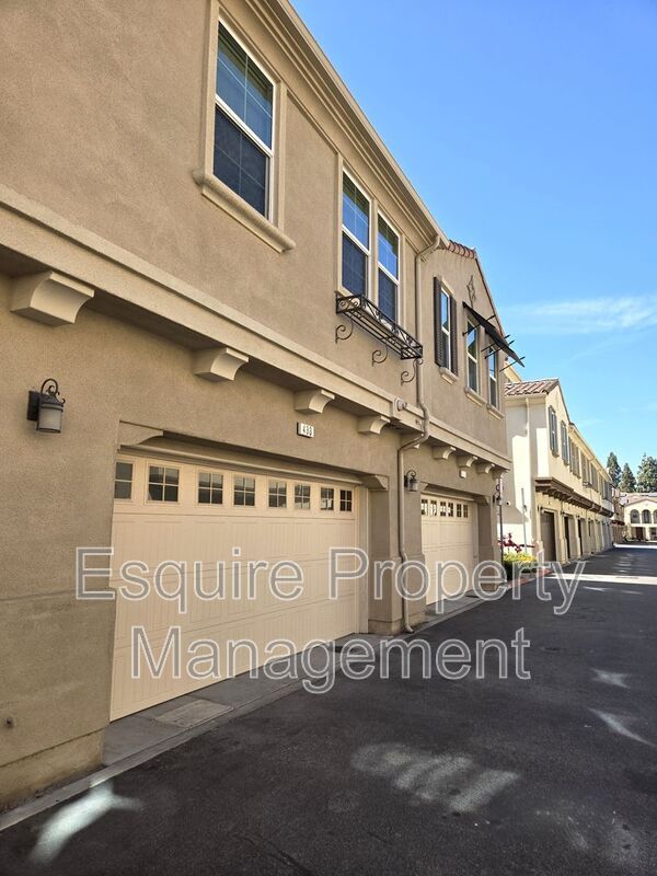 Building Photo - 433 Castiano St